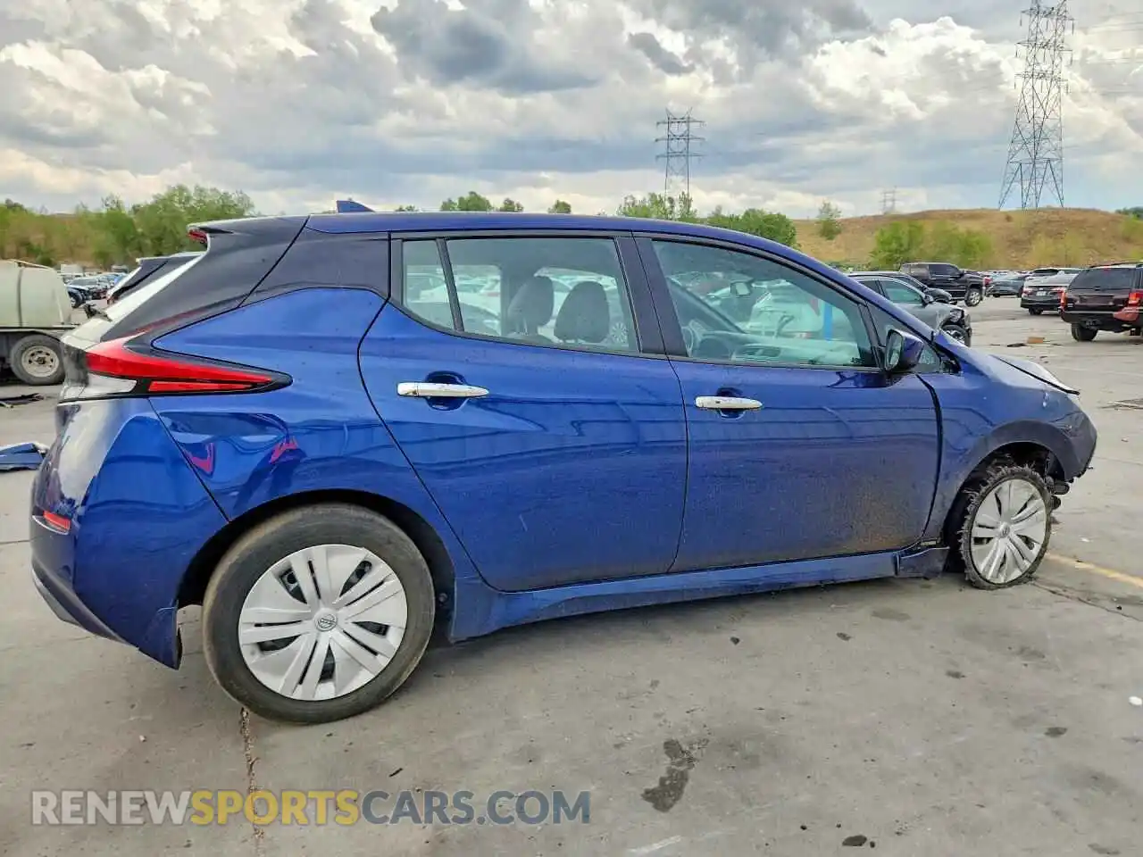 3 Фотография поврежденного автомобиля 1N4AZ1BV2SC562126 NISSAN LEAF 2025