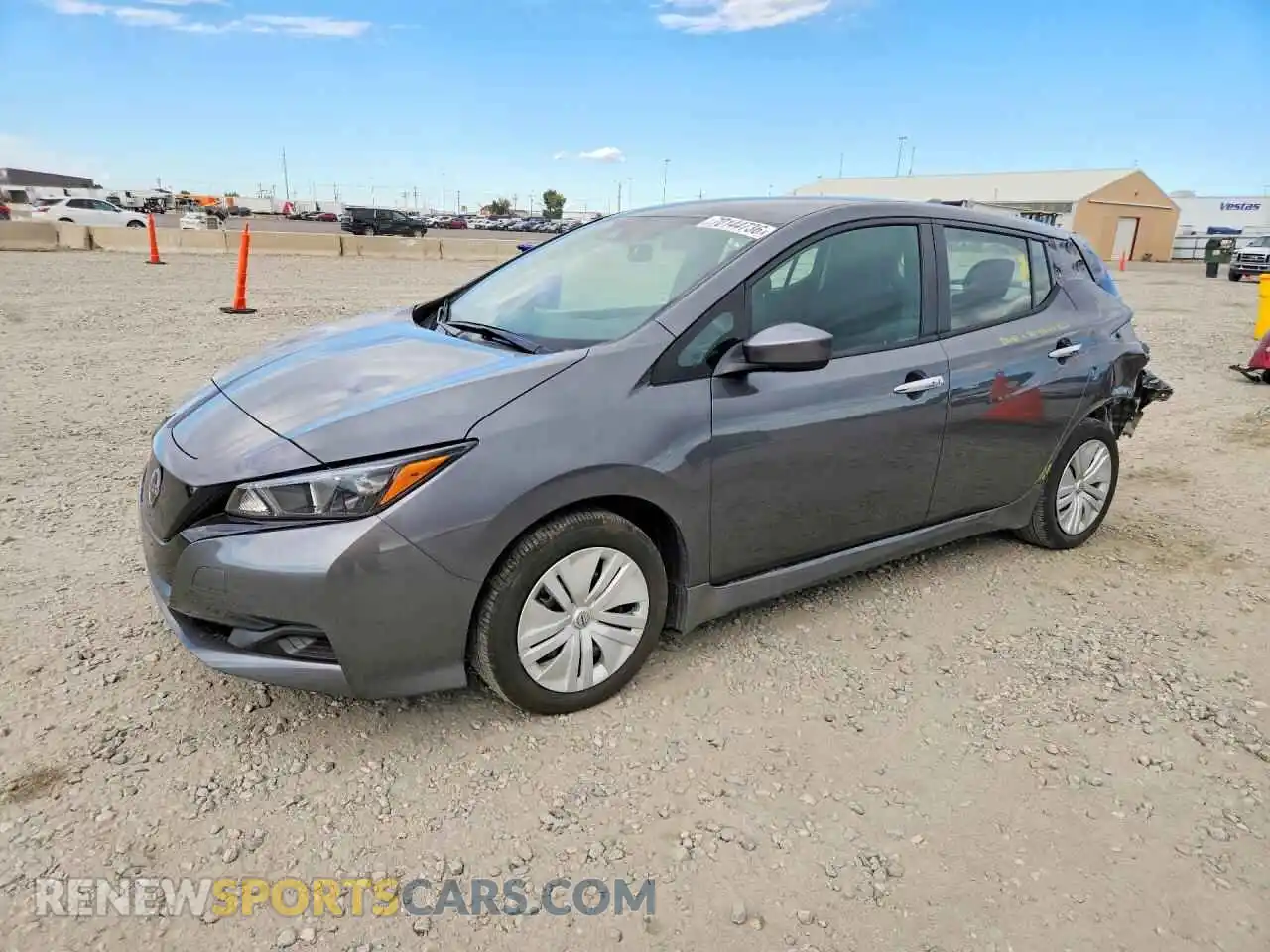 1 Photograph of a damaged car 1N4AZ1BV2SC563065 NISSAN LEAF 2025
