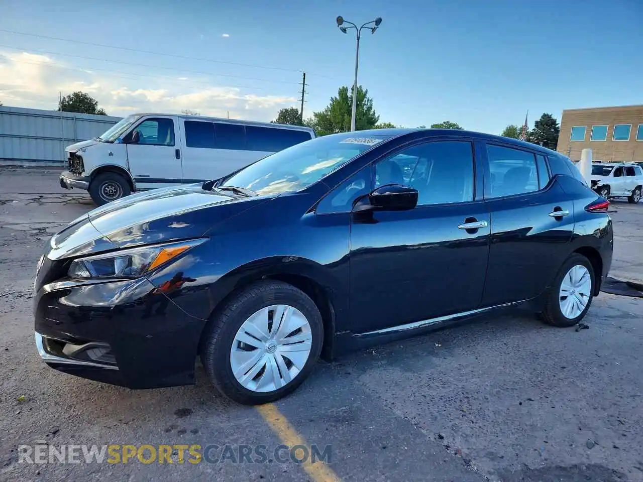 1 fotografías del automóvil dañado 1N4AZ1BV2SC564104 NISSAN LEAF 2025