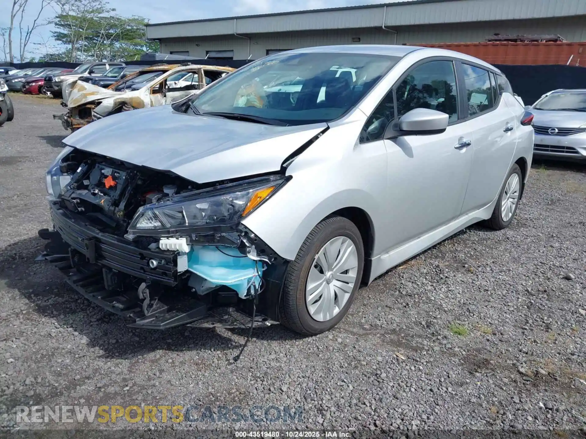 2 Photograph of a damaged car 1N4AZ1BV9SC567209 NISSAN LEAF 2025