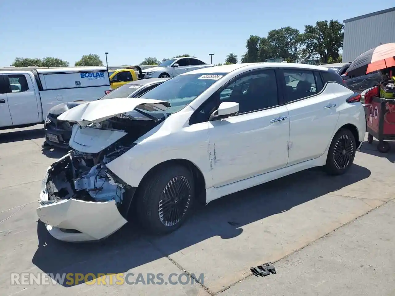 1 Photograph of a damaged car 1N4CZ1CV1SC567390 NISSAN LEAF 2025