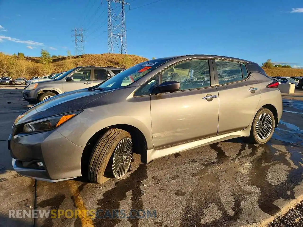 1 fotografías del automóvil dañado 1N4CZ1CV2SC560593 NISSAN LEAF 2025