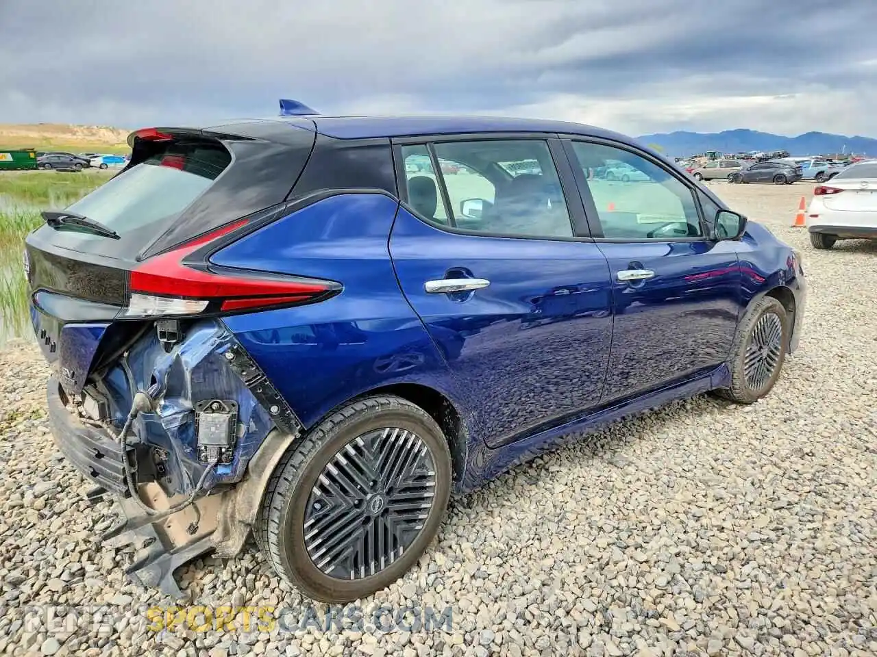 3 Photograph of a damaged car 1N4CZ1CVXSC560406 NISSAN LEAF 2025