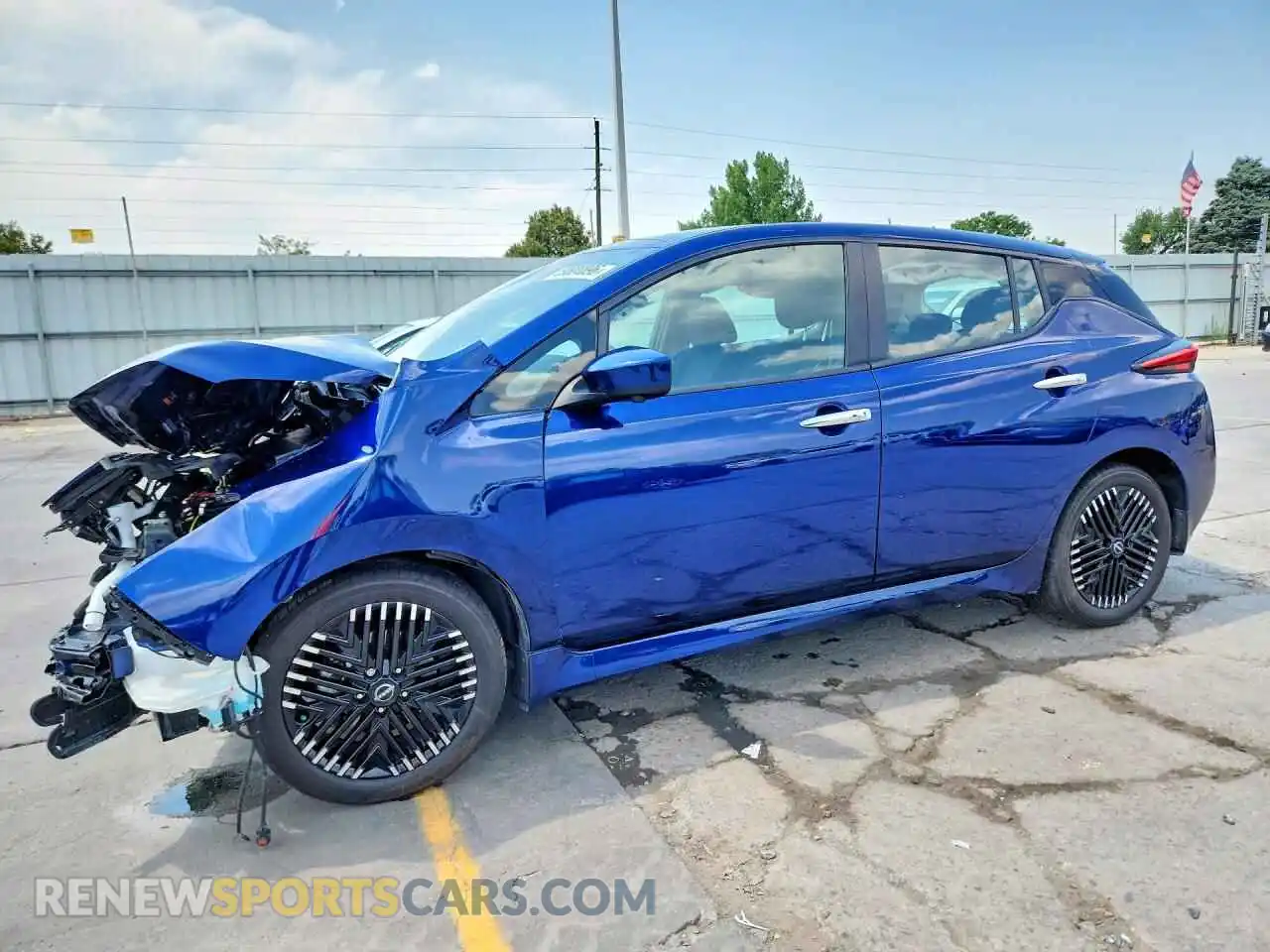 1 Photograph of a damaged car 1N4CZ1CVXSC561846 NISSAN LEAF 2025