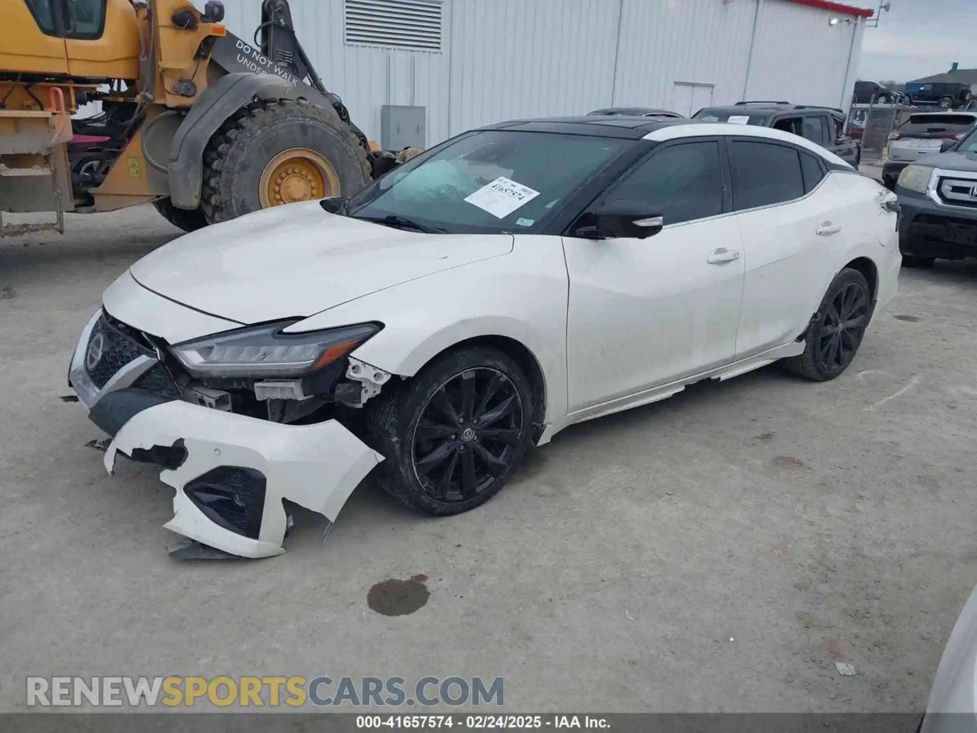 2 Photograph of a damaged car 1N4AA6AV4KC373824 NISSAN MAXIMA 2019