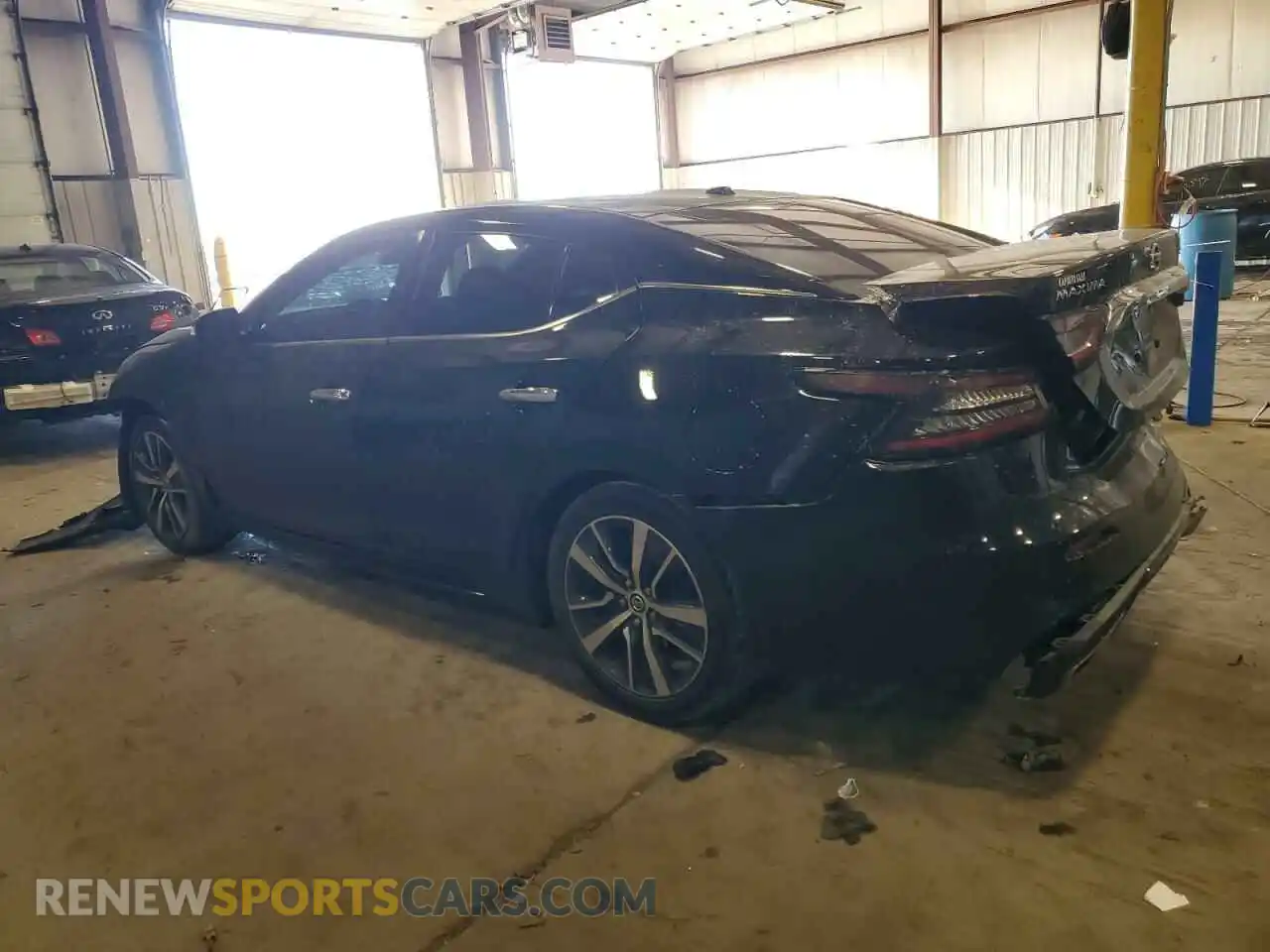 2 Photograph of a damaged car 1N4AA6CV5LC365584 NISSAN MAXIMA 2020
