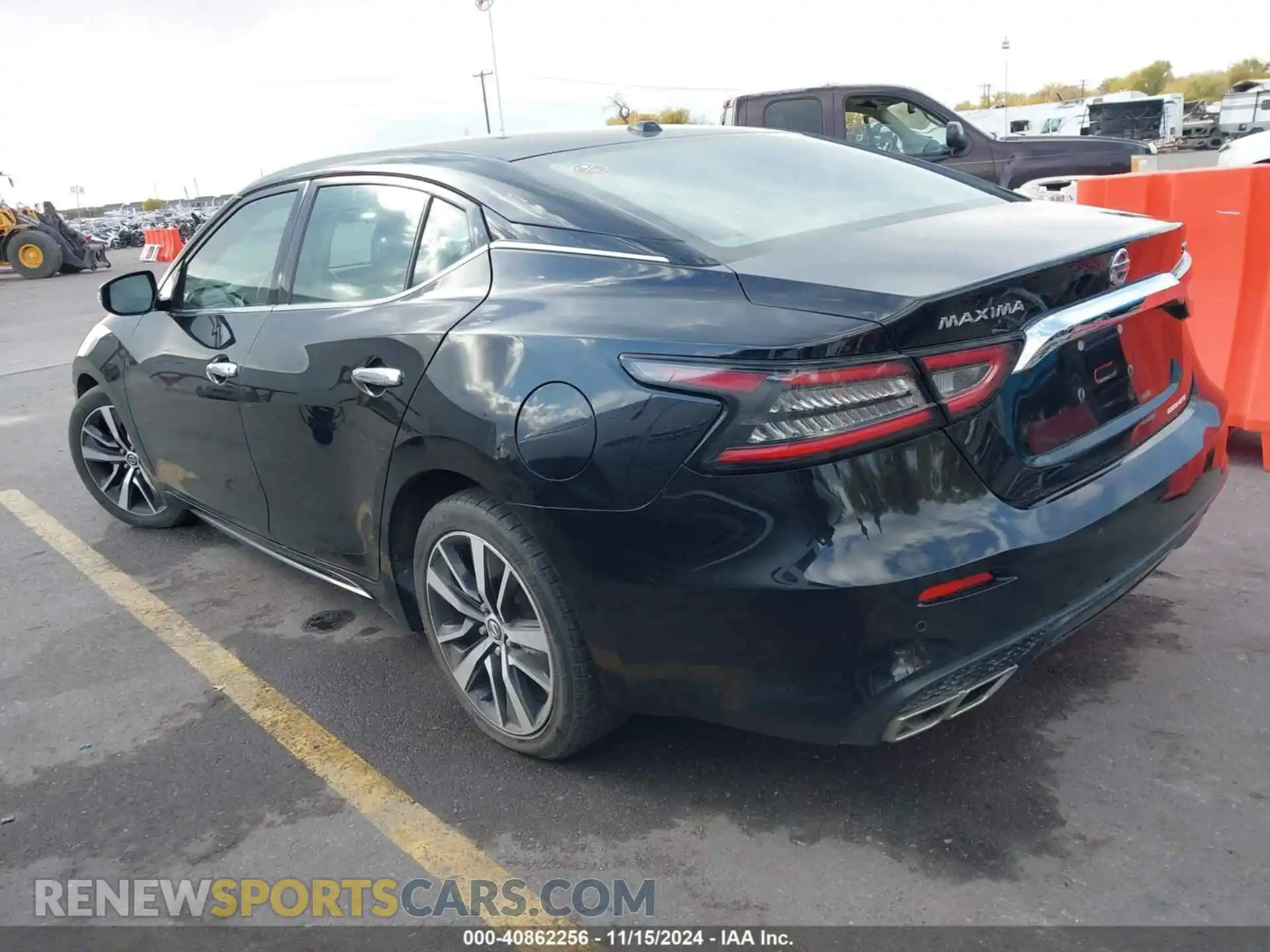 3 Photograph of a damaged car 1N4AA6CV8LC369614 NISSAN MAXIMA 2020