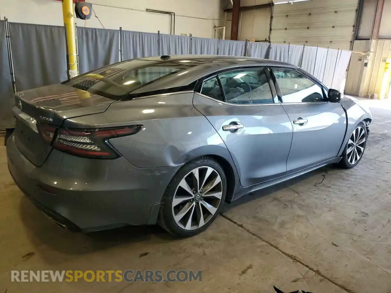 3 Photograph of a damaged car 1N4AA6FV4LC385580 NISSAN MAXIMA 2020