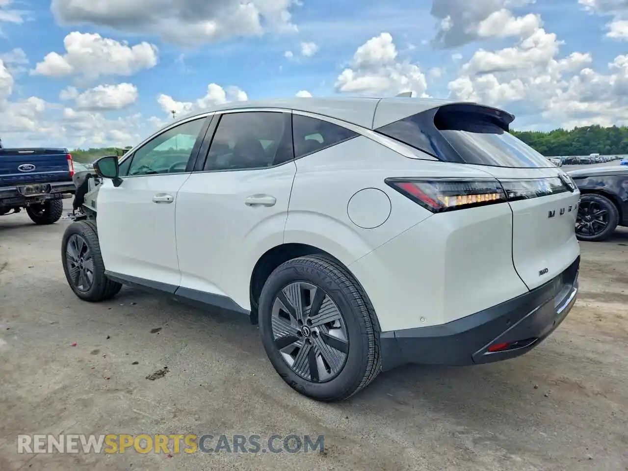 2 Photograph of a damaged car 5N1AZ3CS8SC136852 NISSAN MURANO 2025