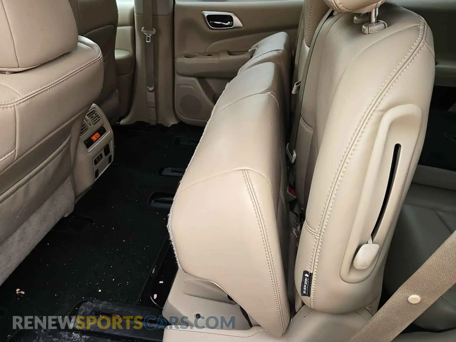 2 Photograph of a damaged car 5N1DR2MM3KC613694 NISSAN PATHFINDER 2019