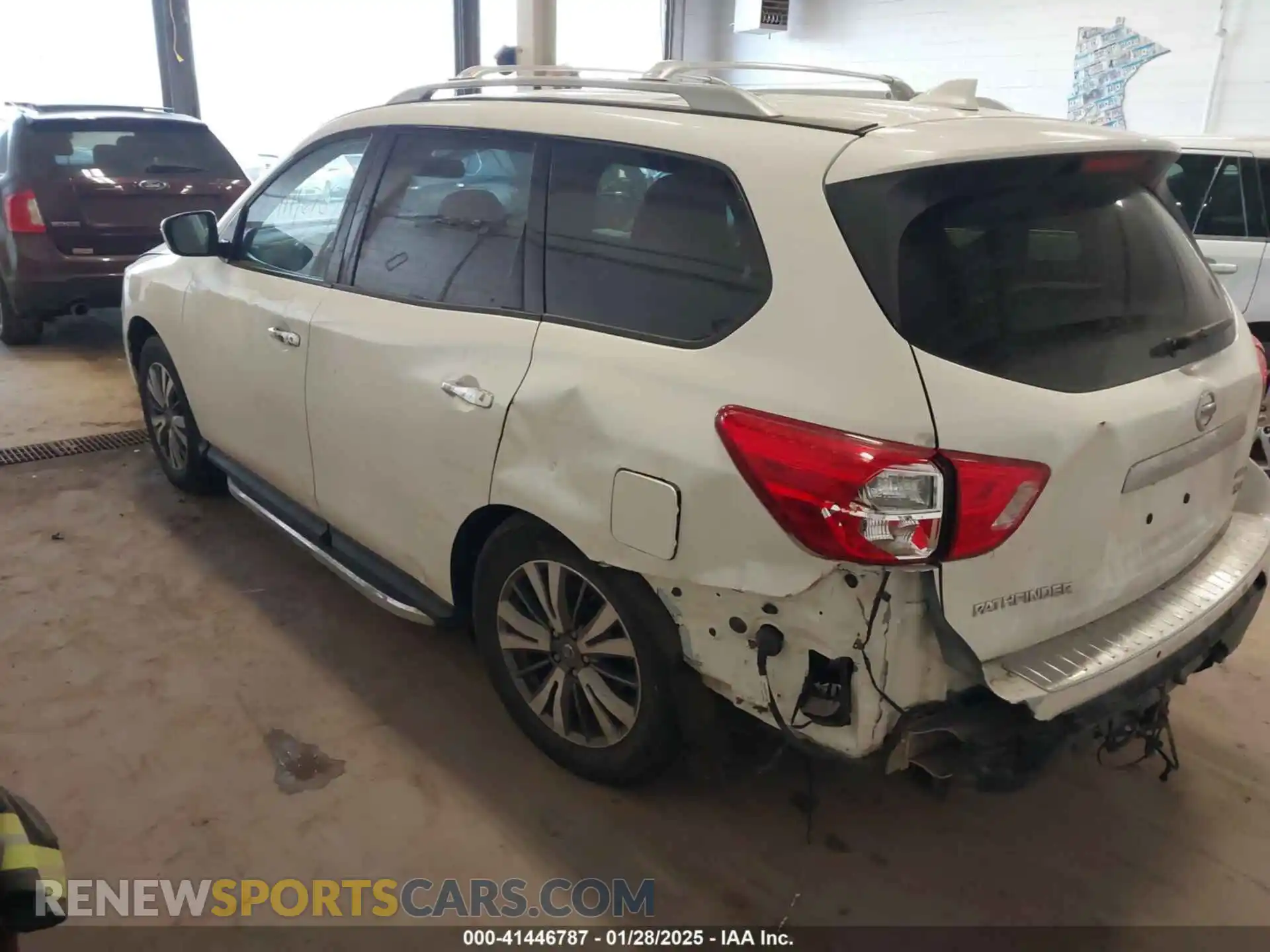 3 Photograph of a damaged car 5N1DR2MM3KC641608 NISSAN PATHFINDER 2019