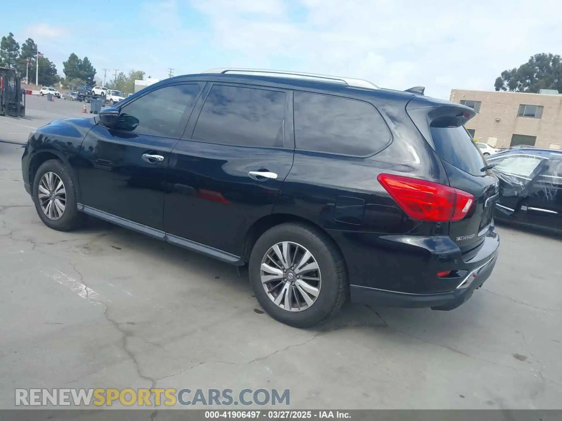 3 Photograph of a damaged car 5N1DR2MN9KC632341 NISSAN PATHFINDER 2019