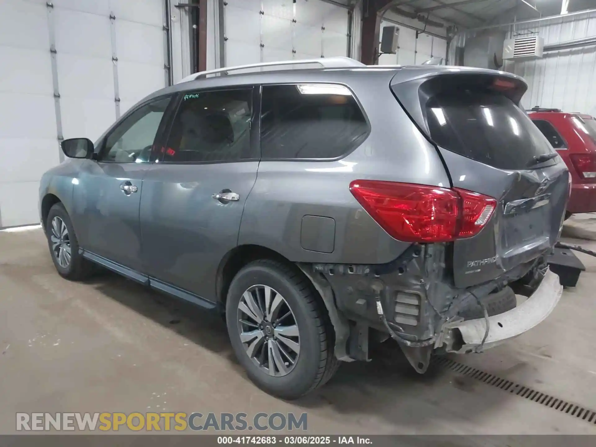 3 Photograph of a damaged car 5N1DR2AM9LC576835 NISSAN PATHFINDER 2020