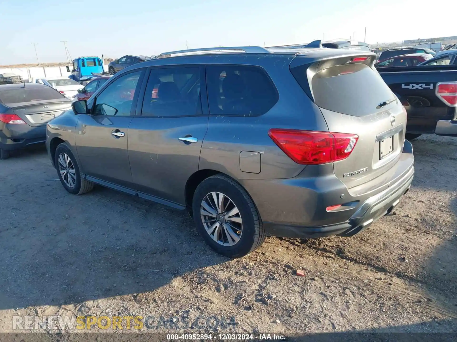 3 Photograph of a damaged car 5N1DR2CM4LC613075 NISSAN PATHFINDER 2020