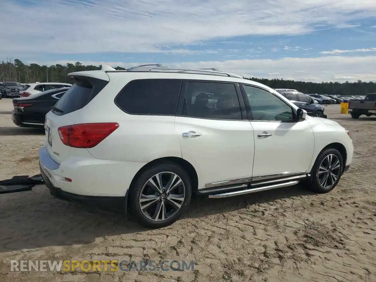 3 Photograph of a damaged car 5N1DR2DN0LC642080 NISSAN PATHFINDER 2020