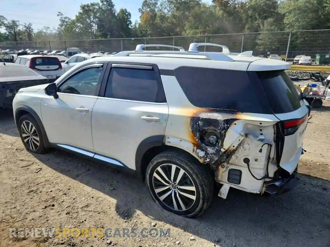2 fotografías del automóvil dañado 5N1DR3DK0RC201909 NISSAN PATHFINDER 2024