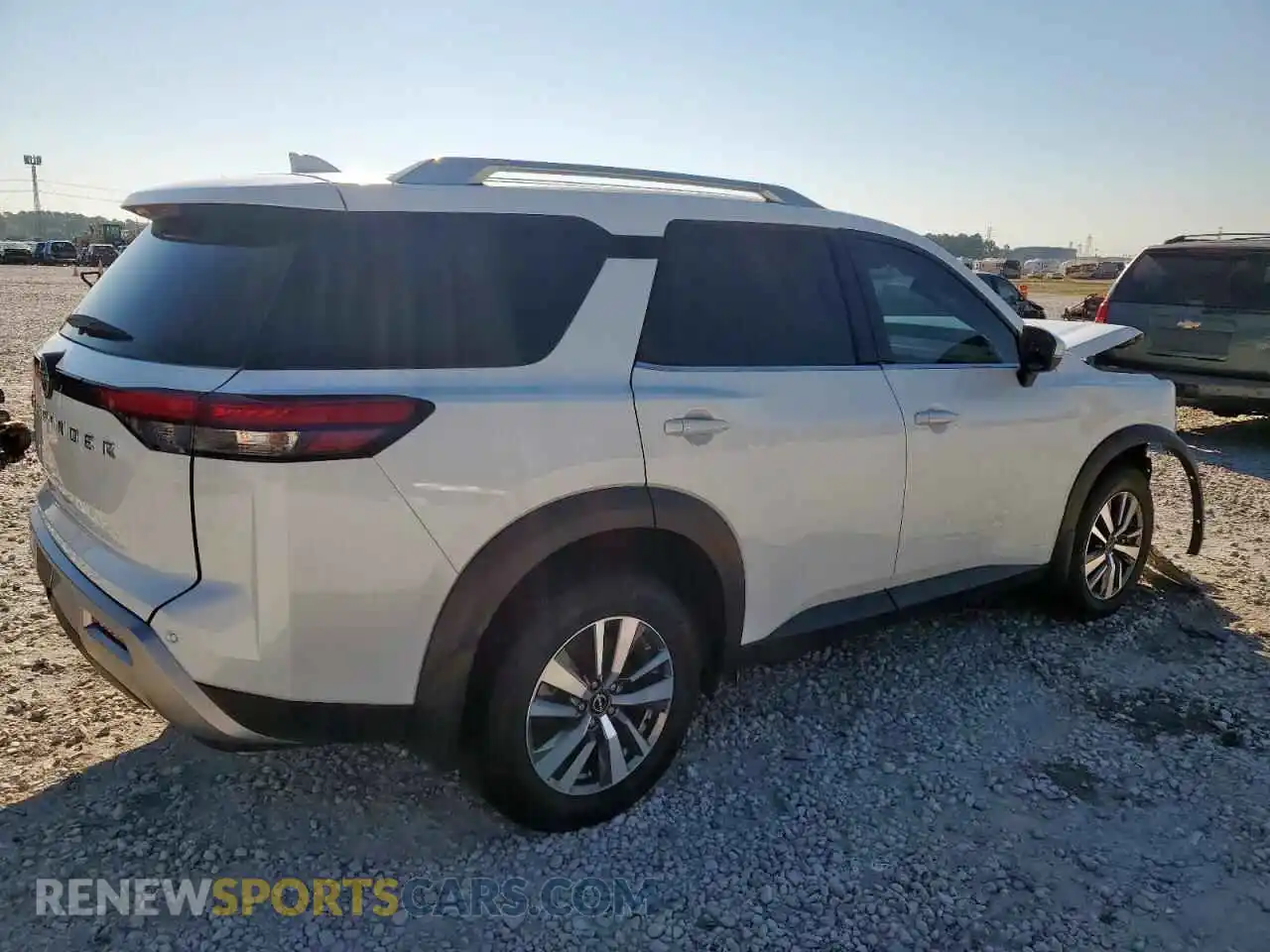 3 Photograph of a damaged car 5N1DR3CA7SC205339 NISSAN PATHFINDER 2025