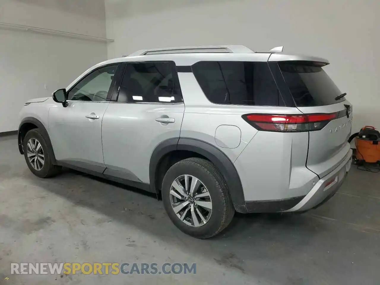 2 Photograph of a damaged car 5N1DR3CC2SC228707 NISSAN PATHFINDER 2025
