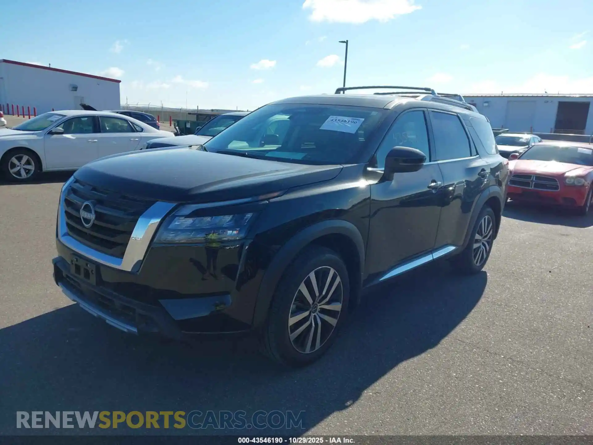 2 fotografías del automóvil dañado 5N1DR3DK3SC280904 NISSAN PATHFINDER 2025