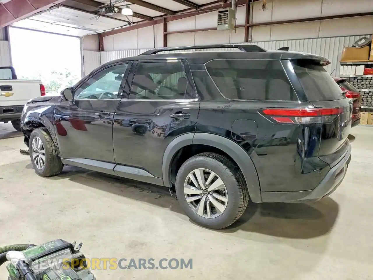2 Photograph of a damaged car 5N1DR3CE1TC268568 NISSAN PATHFINDER 2026