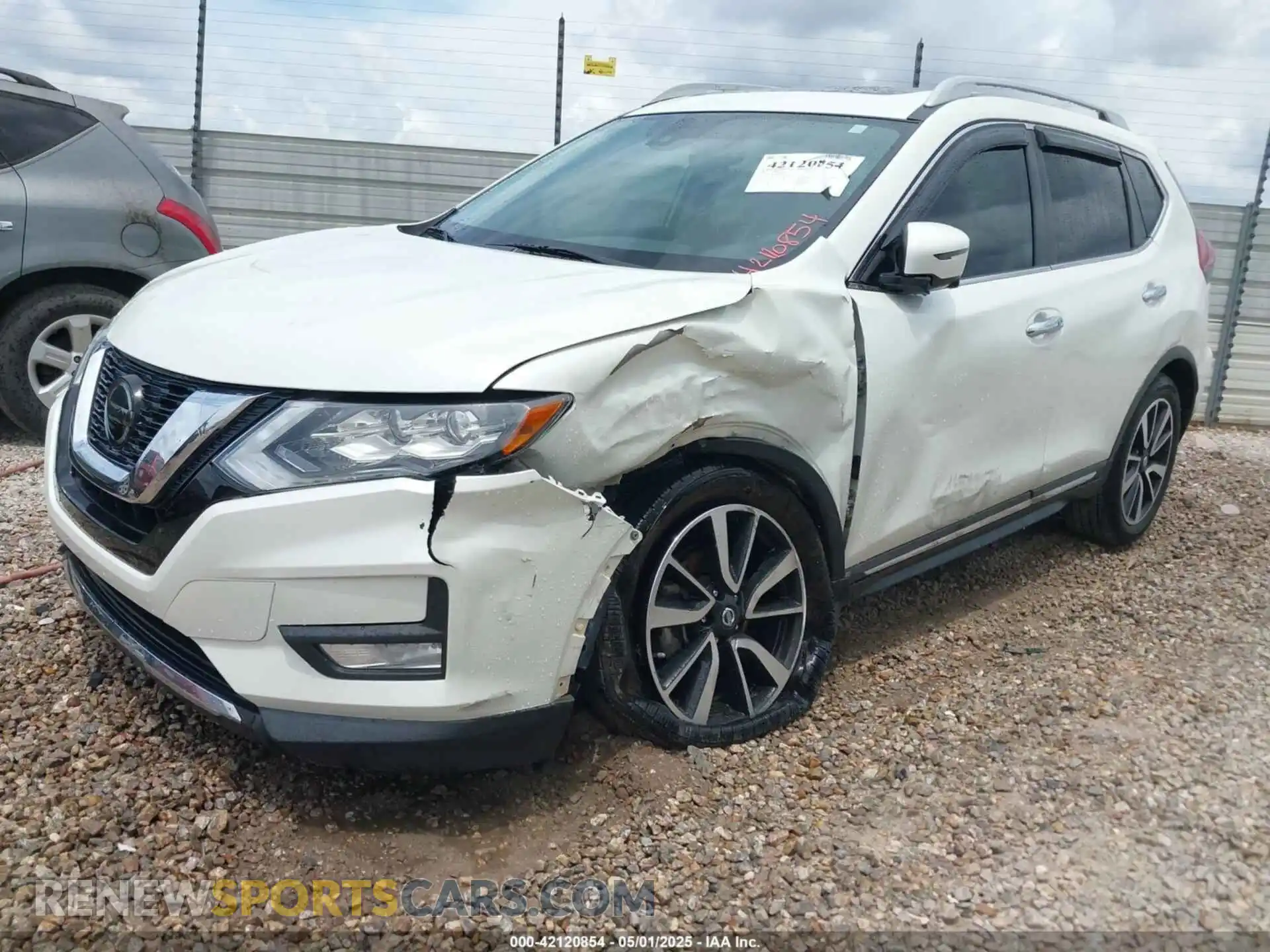 2 Photograph of a damaged car 5N1AT2MT1KC740357 NISSAN ROGUE 2019