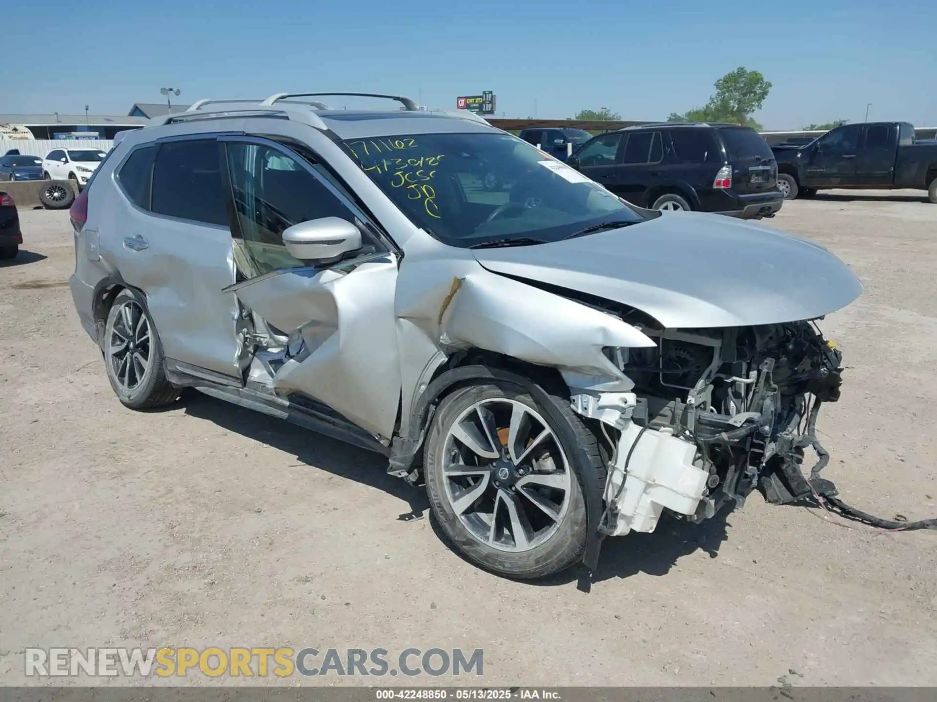 1 Photograph of a damaged car 5N1AT2MT7KC706102 NISSAN ROGUE 2019