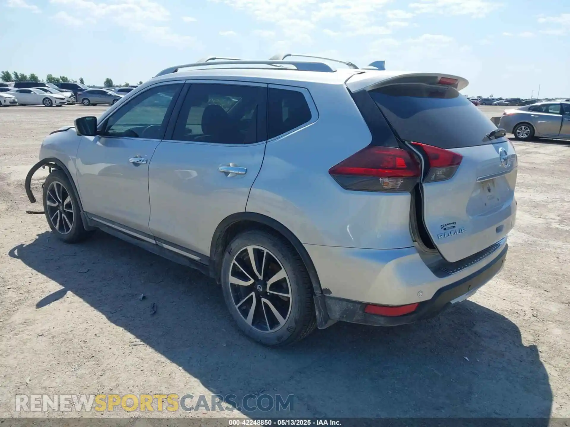 3 Photograph of a damaged car 5N1AT2MT7KC706102 NISSAN ROGUE 2019