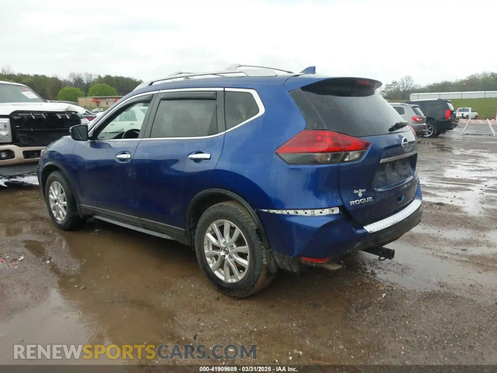 3 Photograph of a damaged car 5N1AT2MT7KC829981 NISSAN ROGUE 2019