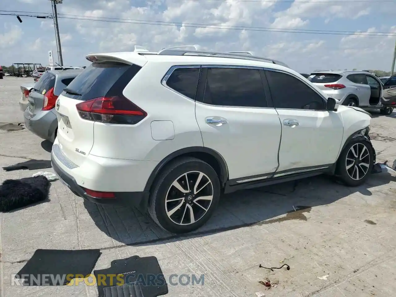 3 Photograph of a damaged car 5N1AT2MV3KC782482 NISSAN ROGUE 2019