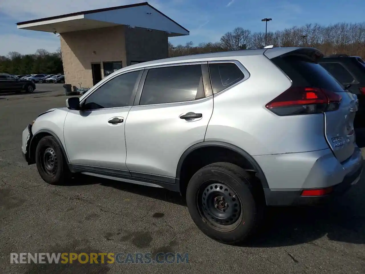 2 fotografías del automóvil dañado 5N1AT2MV4KC782832 NISSAN ROGUE 2019