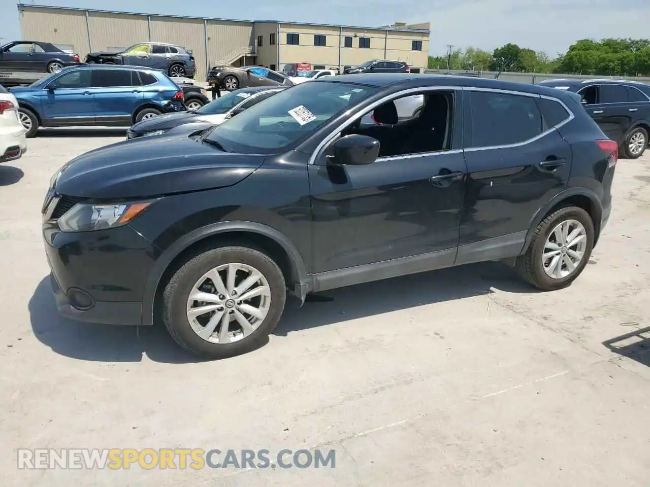 1 Photograph of a damaged car JN1BJ1CR6KW347597 NISSAN ROGUE 2019