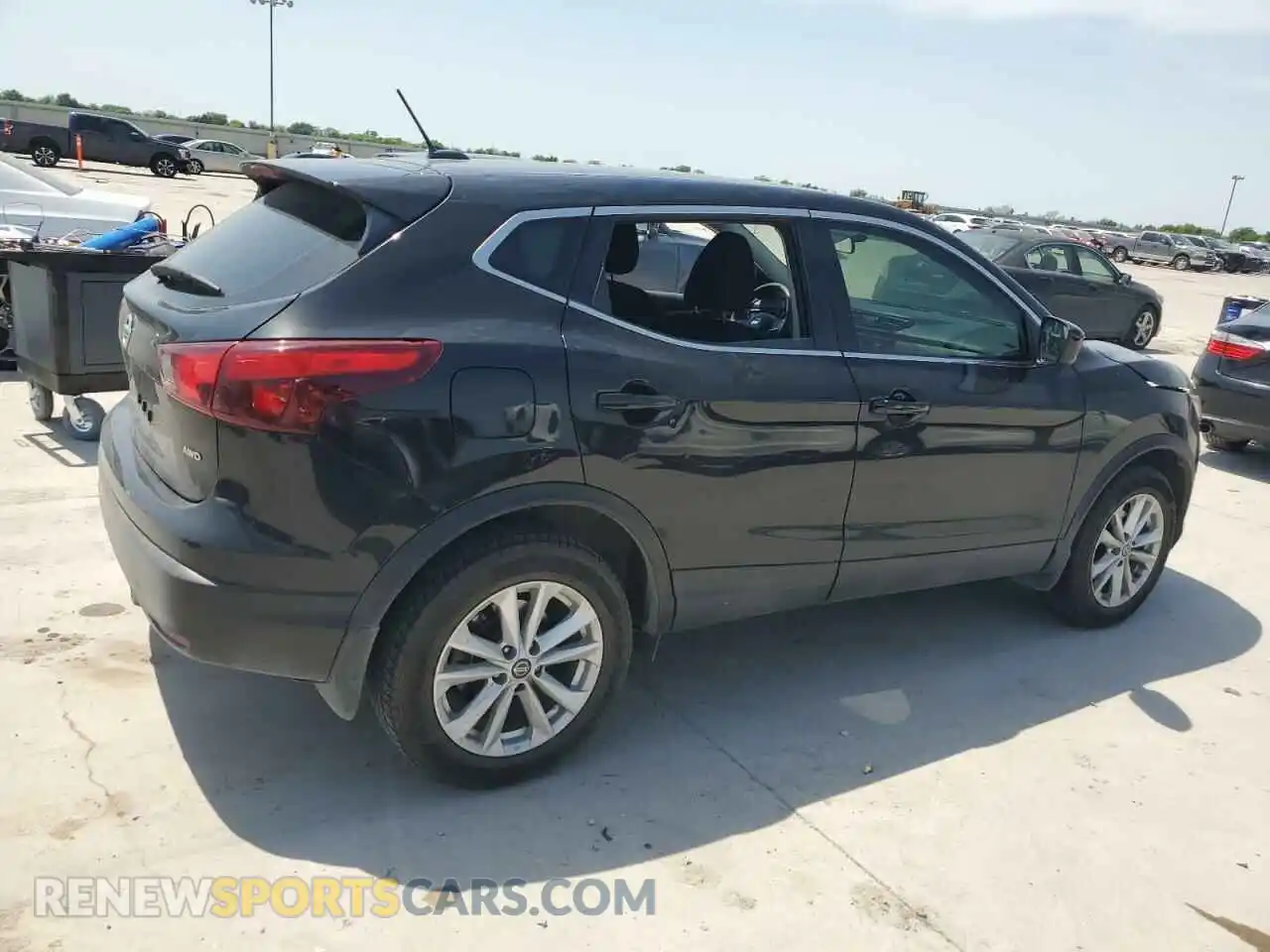 3 Photograph of a damaged car JN1BJ1CR6KW347597 NISSAN ROGUE 2019
