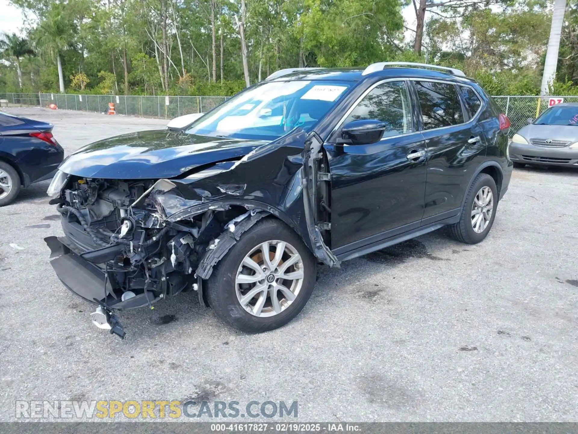 2 Photograph of a damaged car JN8AT2MT7KW503587 NISSAN ROGUE 2019