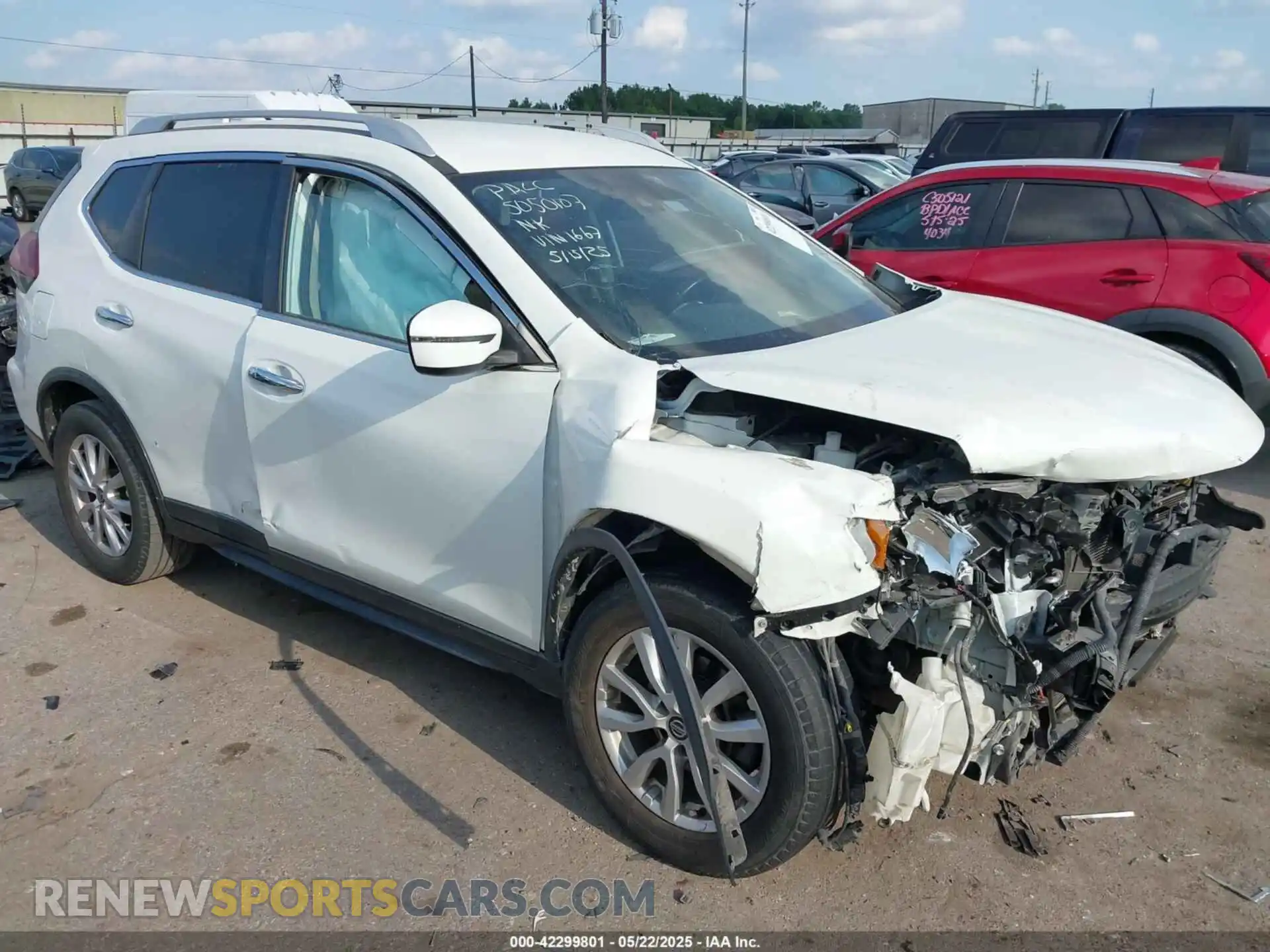 1 Photograph of a damaged car KNMAT2MT0KP541667 NISSAN ROGUE 2019