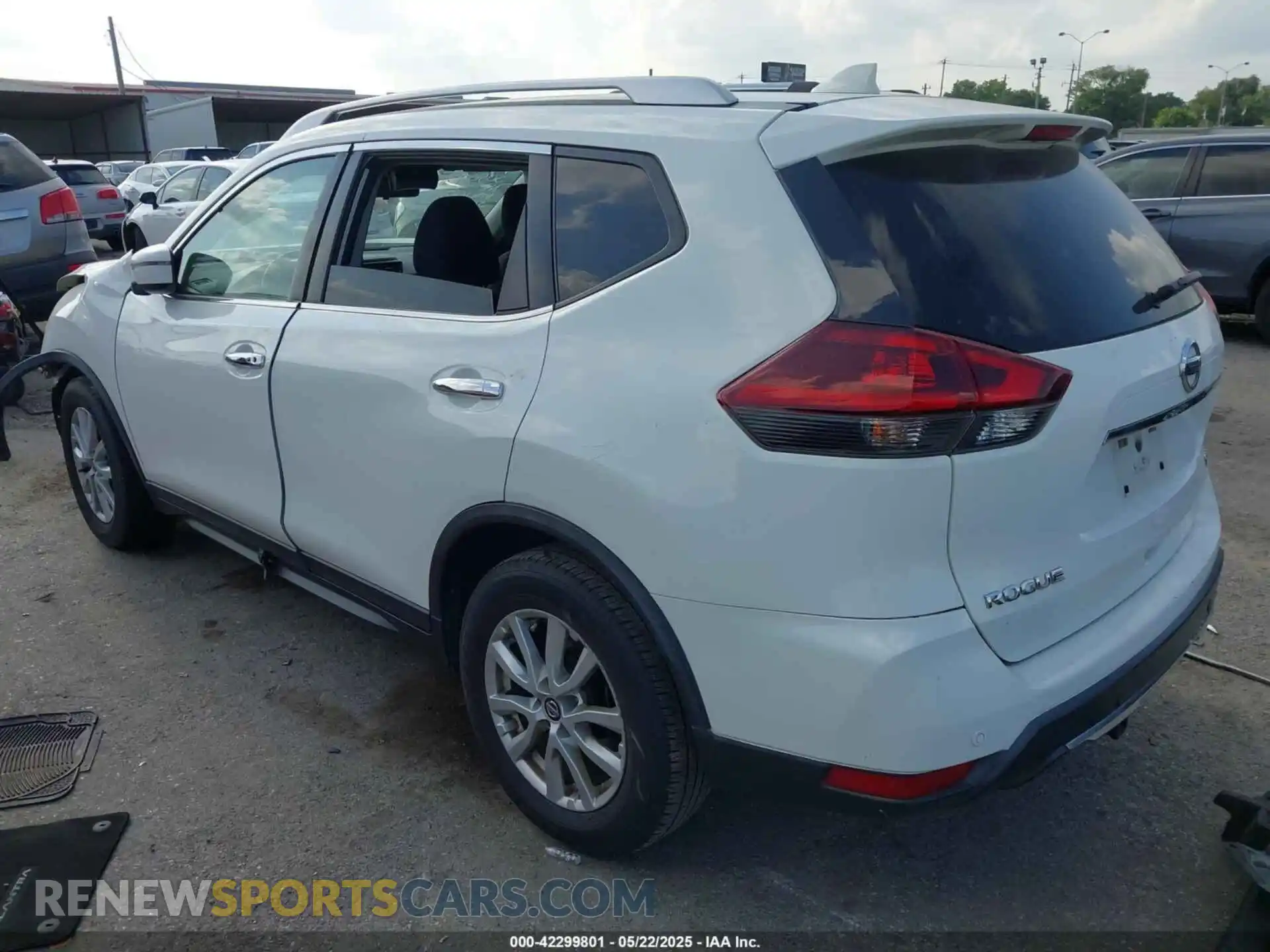 3 Photograph of a damaged car KNMAT2MT0KP541667 NISSAN ROGUE 2019