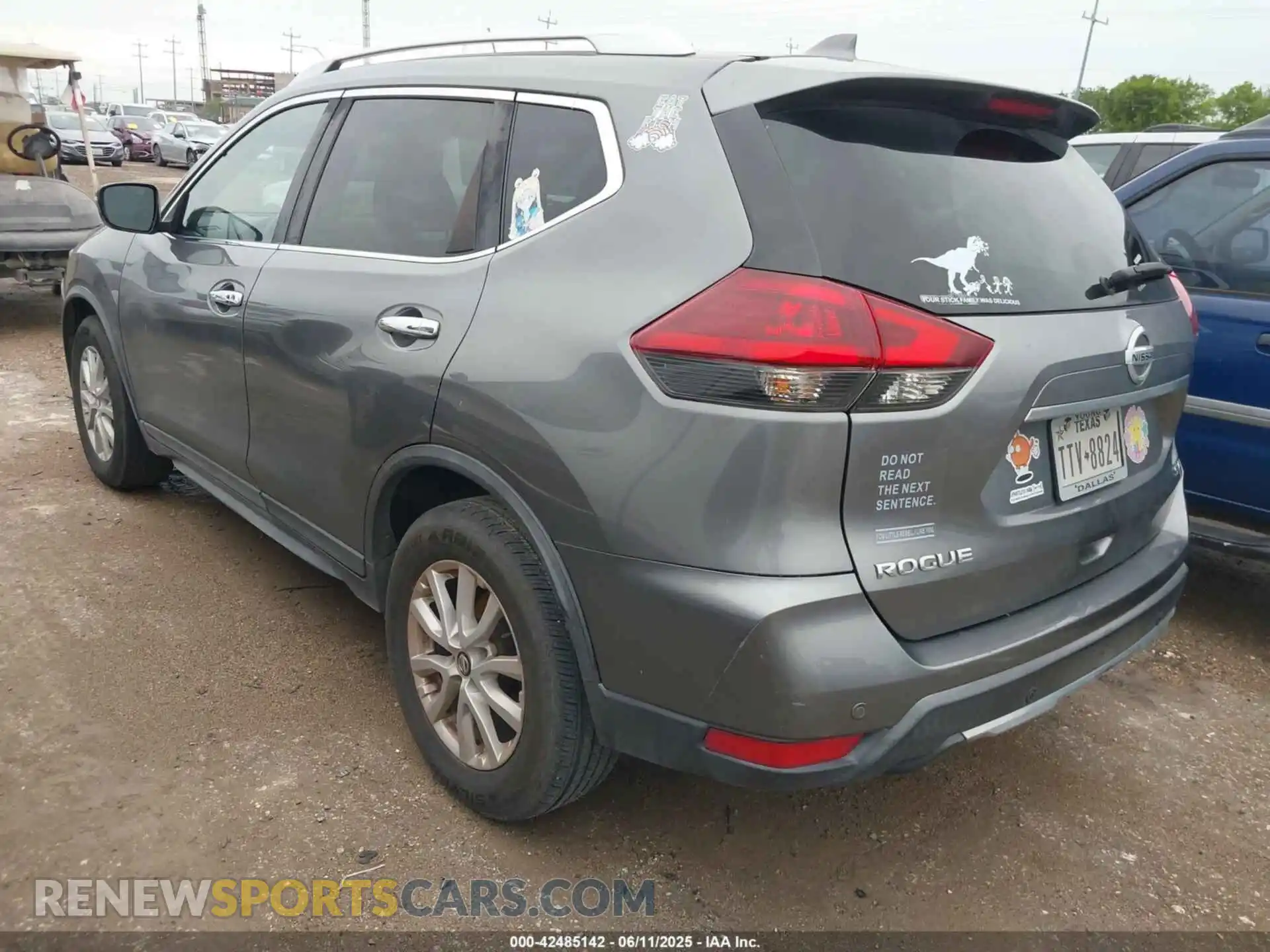 3 Photograph of a damaged car KNMAT2MT5KP526338 NISSAN ROGUE 2019