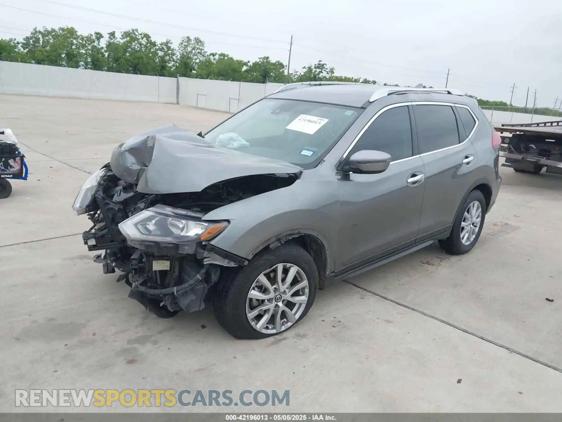 2 Photograph of a damaged car KNMAT2MT5KP559355 NISSAN ROGUE 2019