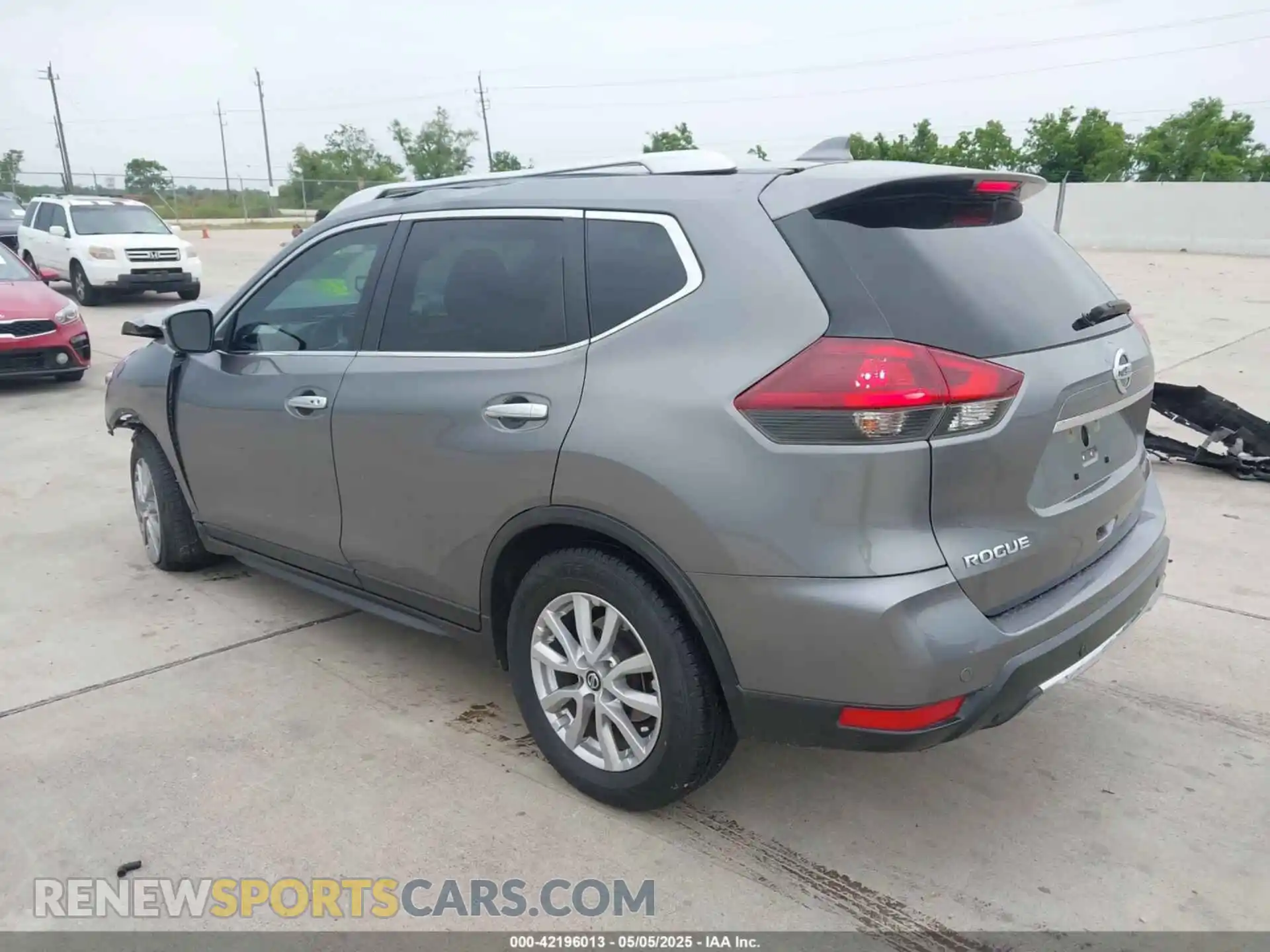 3 Photograph of a damaged car KNMAT2MT5KP559355 NISSAN ROGUE 2019