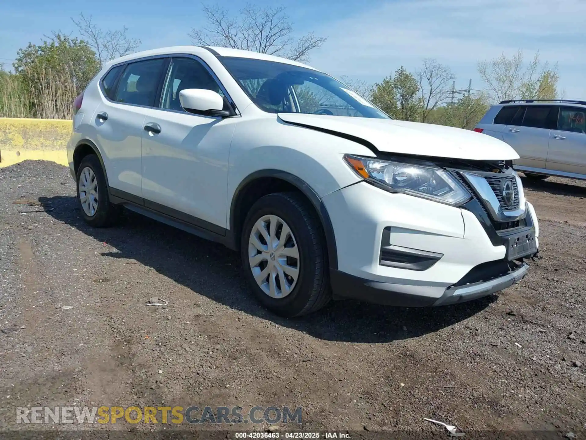 1 Photograph of a damaged car KNMAT2MV2KP538352 NISSAN ROGUE 2019