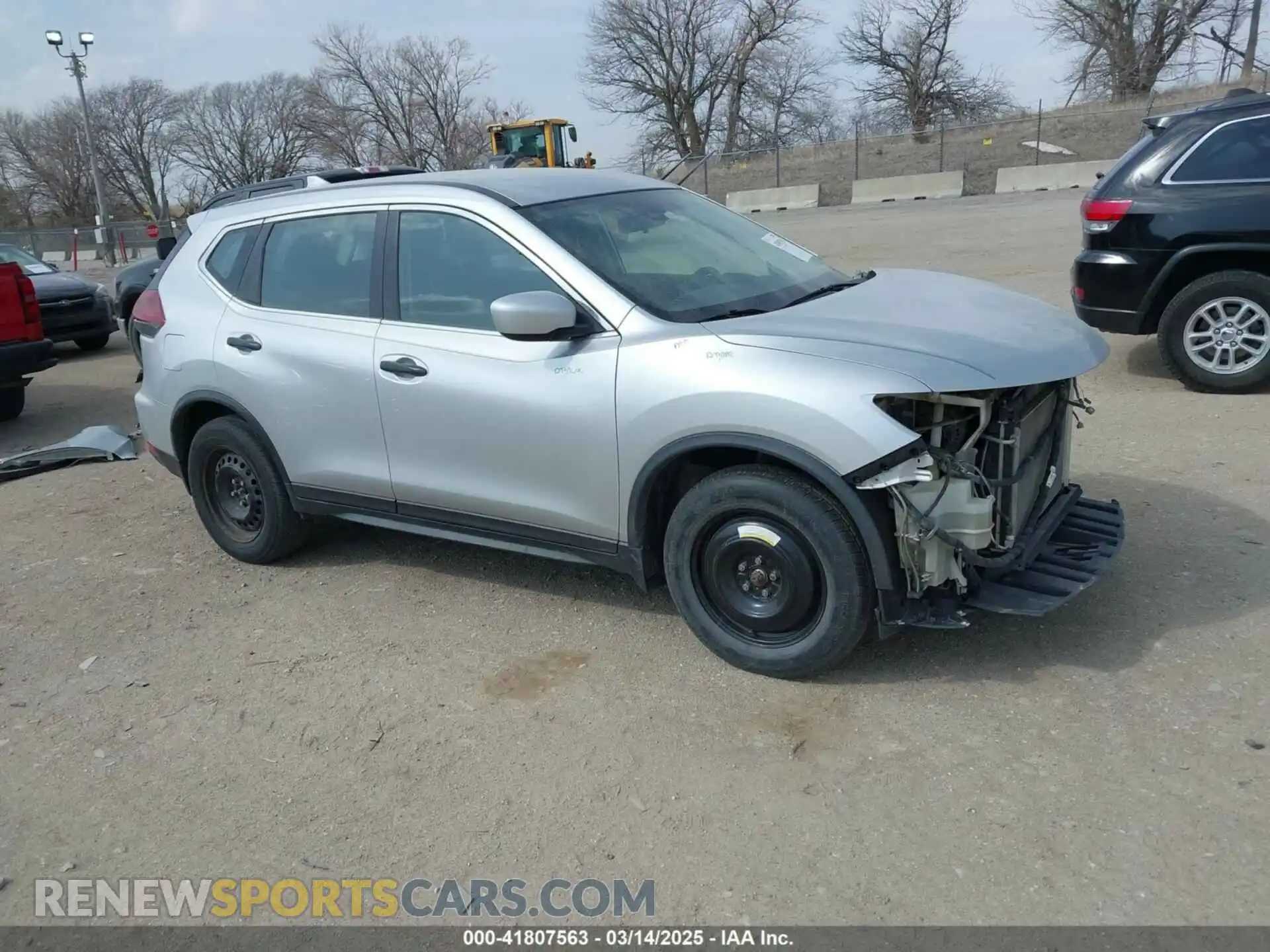 1 Photograph of a damaged car KNMAT2MV4KP529572 NISSAN ROGUE 2019