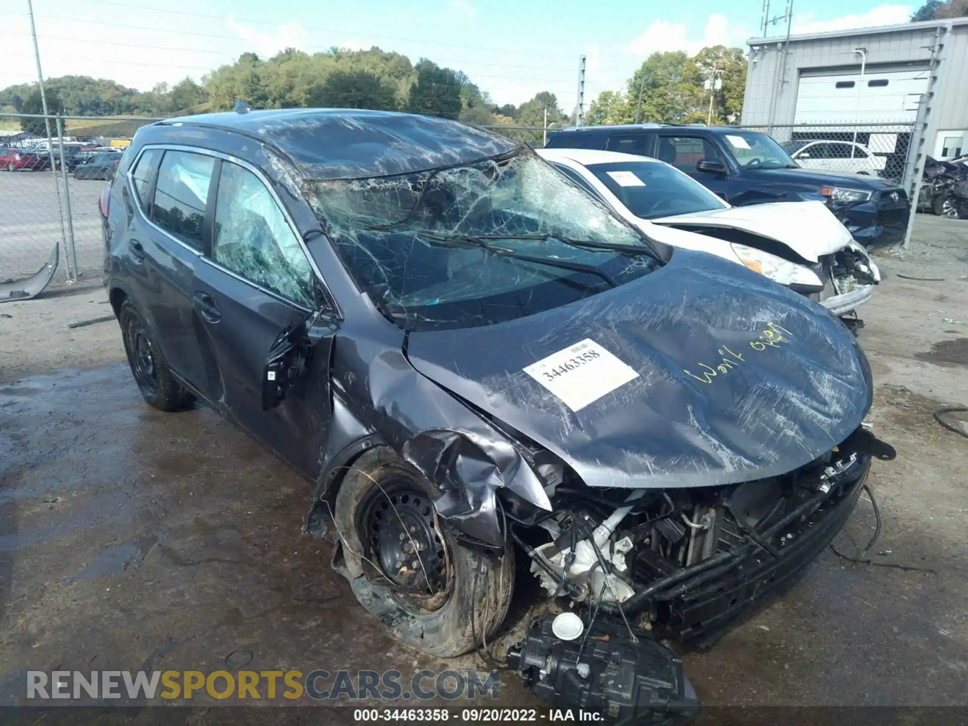 1 Photograph of a damaged car KNMAT2MV6KP508951 NISSAN ROGUE 2019