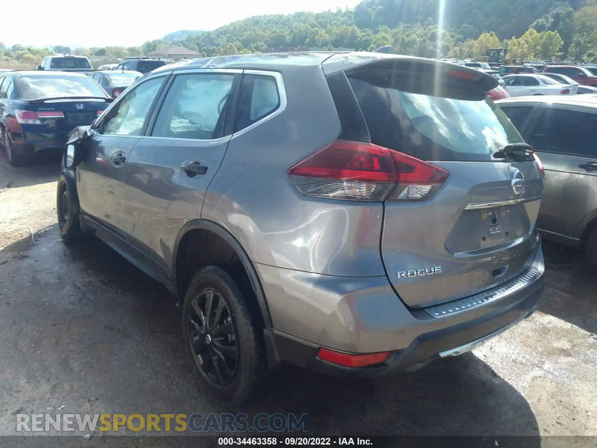 3 Photograph of a damaged car KNMAT2MV6KP508951 NISSAN ROGUE 2019