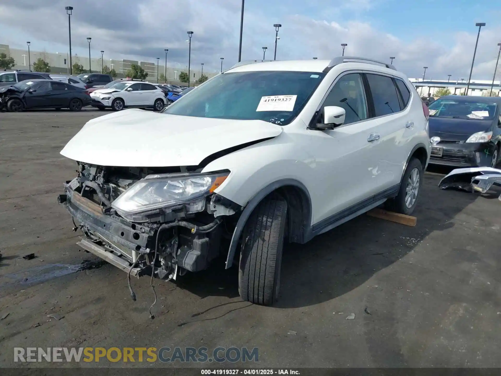 2 Photograph of a damaged car KNMAT2MV7KP526715 NISSAN ROGUE 2019
