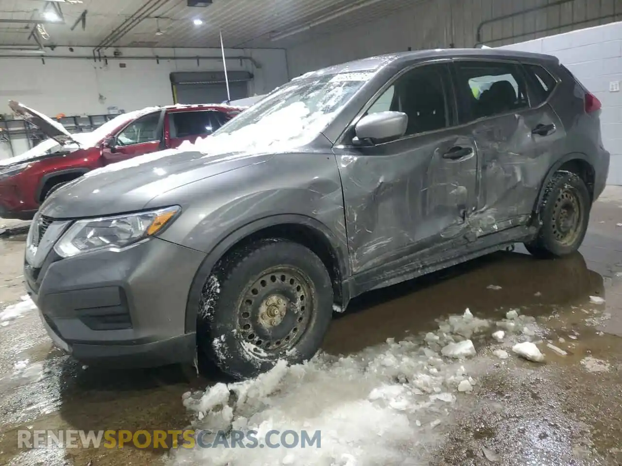 1 Photograph of a damaged car KNMAT2MVXKP504983 NISSAN ROGUE 2019