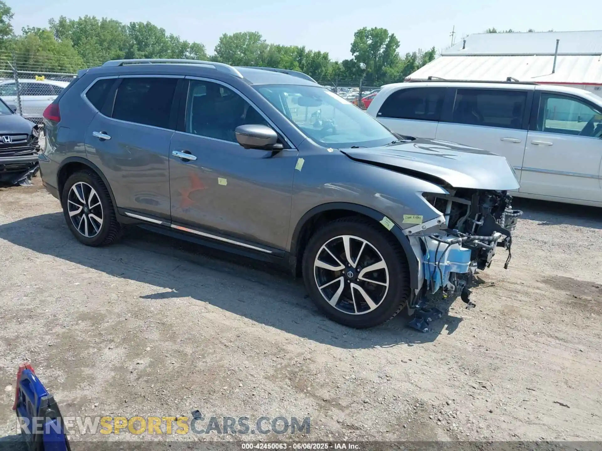 1 Photograph of a damaged car 5N1AT2MV2LC717074 NISSAN ROGUE 2020