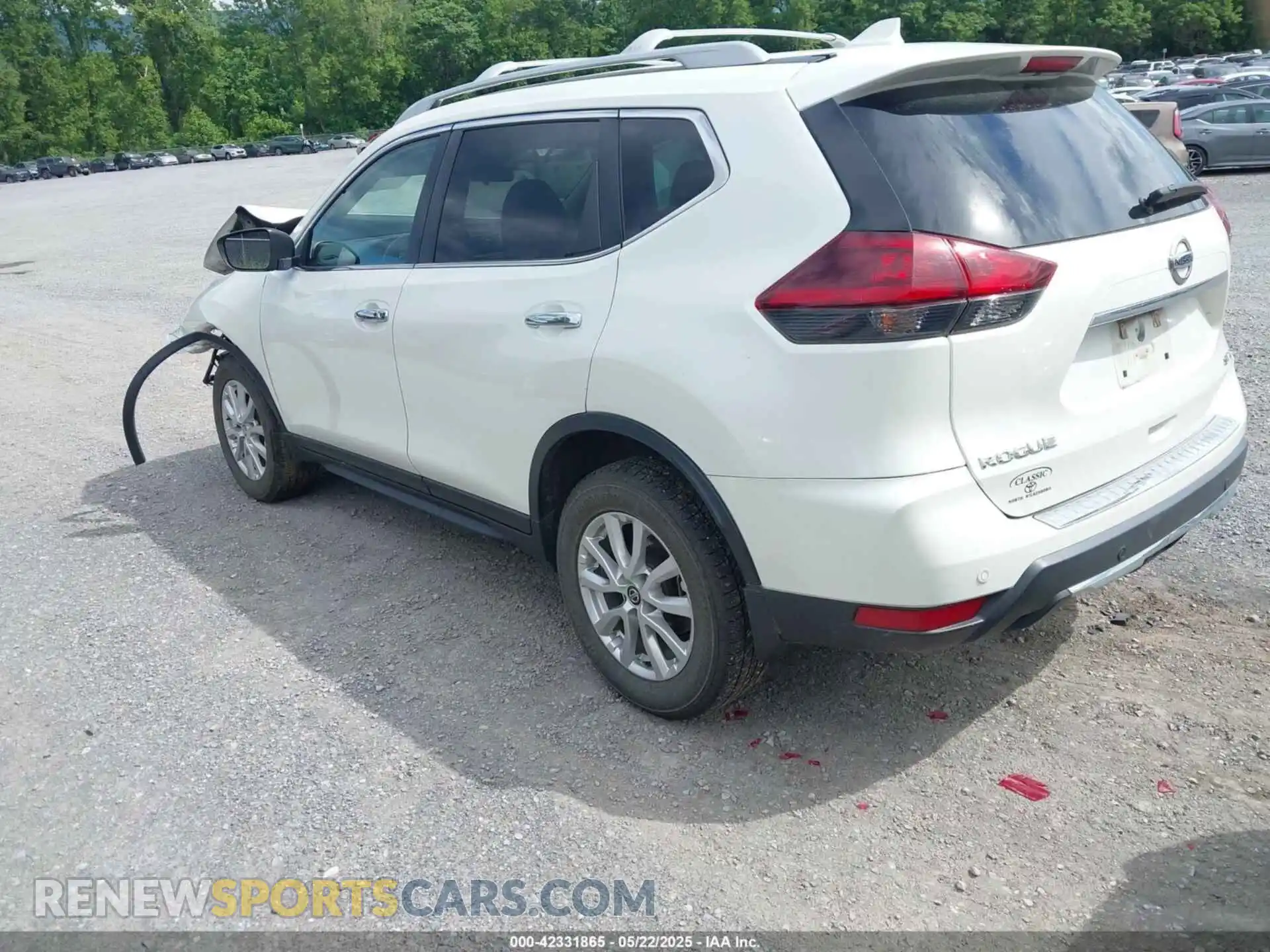 3 Photograph of a damaged car 5N1AT2MV3LC781124 NISSAN ROGUE 2020