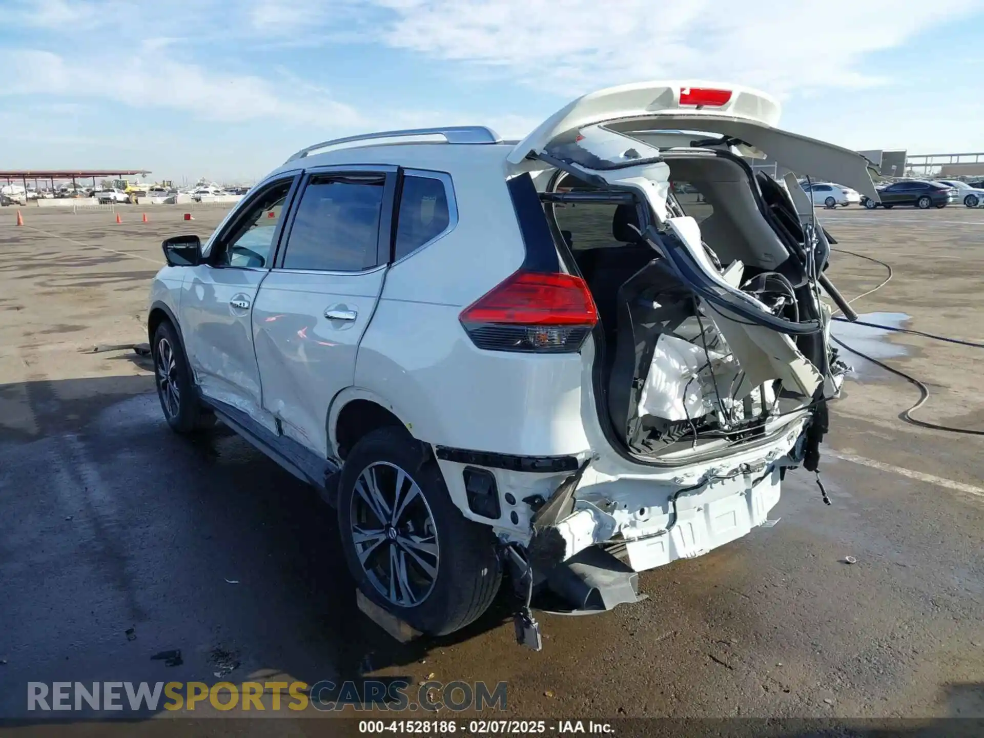 3 Photograph of a damaged car JN8AT2MT0LW014529 NISSAN ROGUE 2020