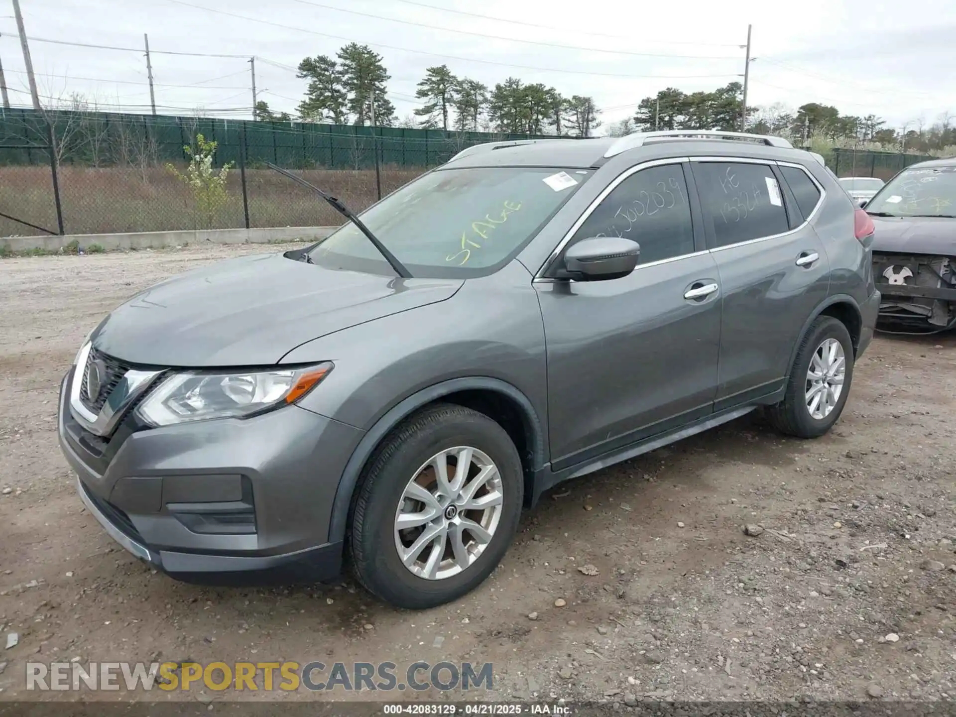 2 Photograph of a damaged car JN8AT2MT3LW007798 NISSAN ROGUE 2020