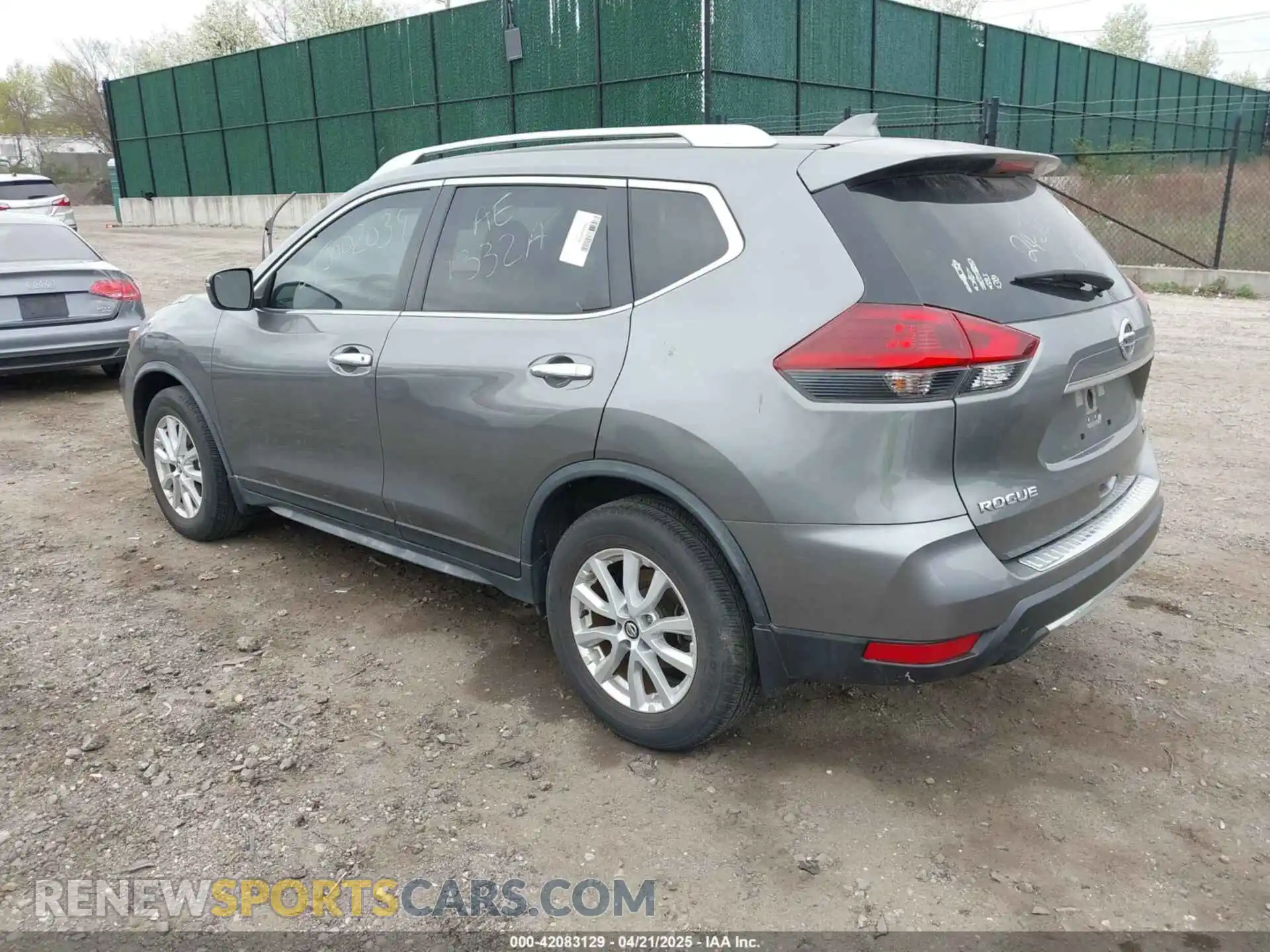 3 Photograph of a damaged car JN8AT2MT3LW007798 NISSAN ROGUE 2020