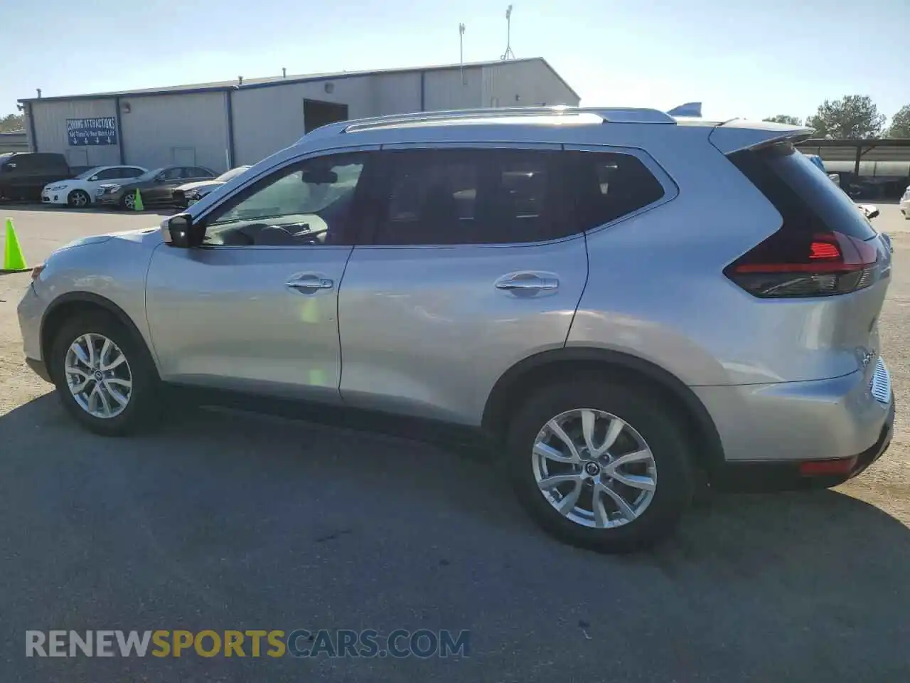 2 Photograph of a damaged car JN8AT2MT3LW032071 NISSAN ROGUE 2020